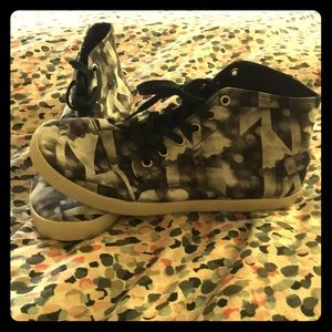 TOMS High top sneakers